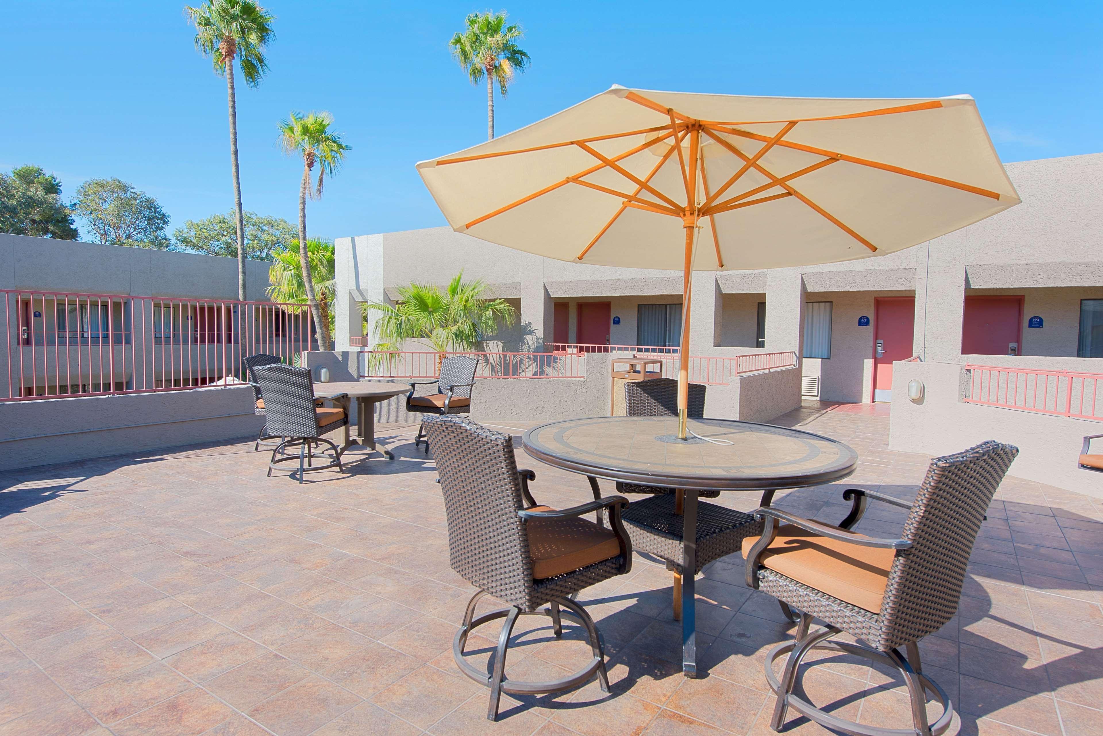 Best Western Innsuites Tucson Foothills Hotel & Suites Екстер'єр фото