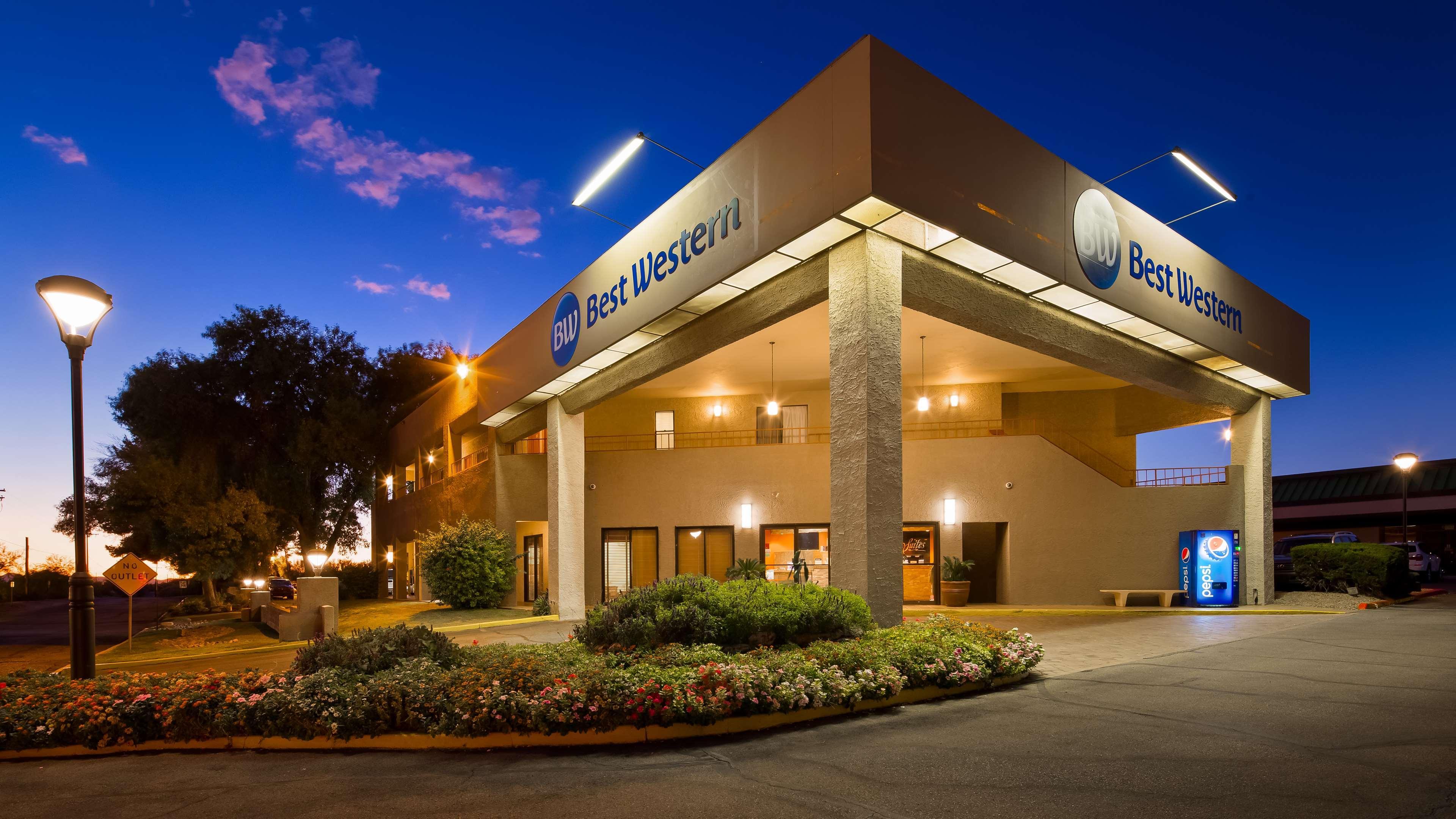 Best Western Innsuites Tucson Foothills Hotel & Suites Екстер'єр фото